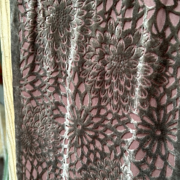 Vintage Oscar de la Renta Rayon Silk Scarf with Fringe - Picture 8 of 16